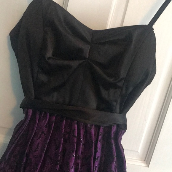 Dress from Macy’s size 9 juniors - Picture 2 of 3